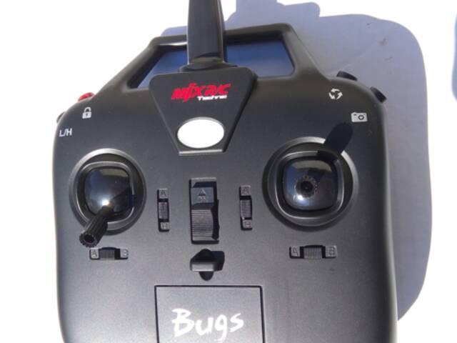 RC vysílač dronu MJX BUGS 8