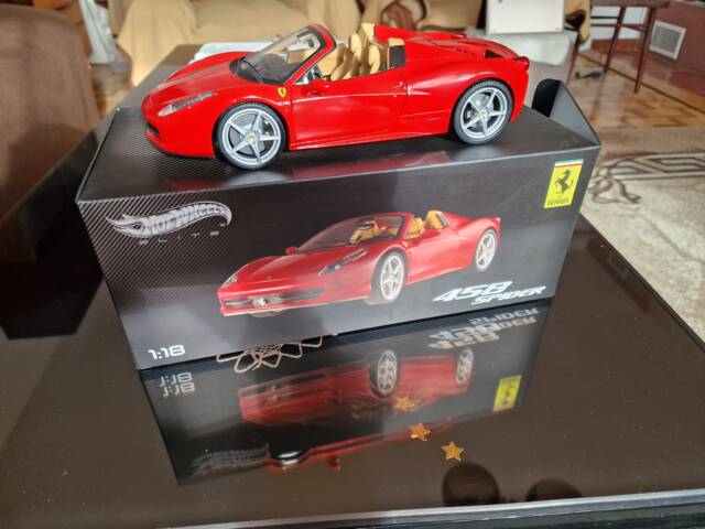 Ferrari 458 Spider, Hw elite 1/18