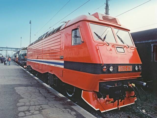Lokomotivu Škoda 085E
