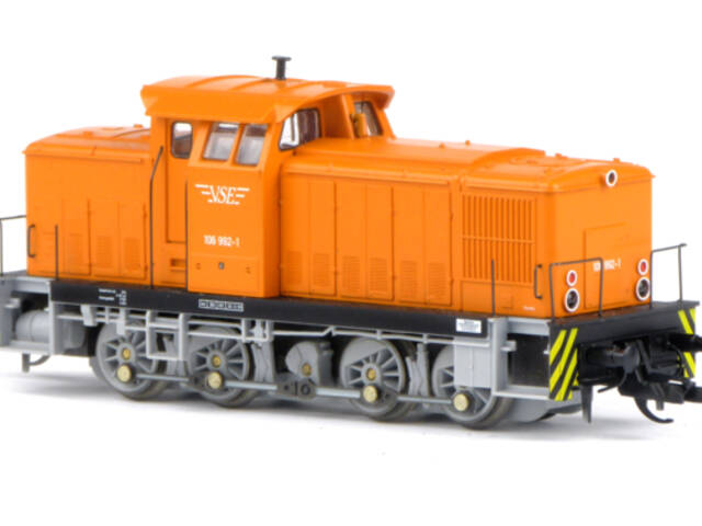Motorová lokomotiva BR 106 992-1 muzejní VSE