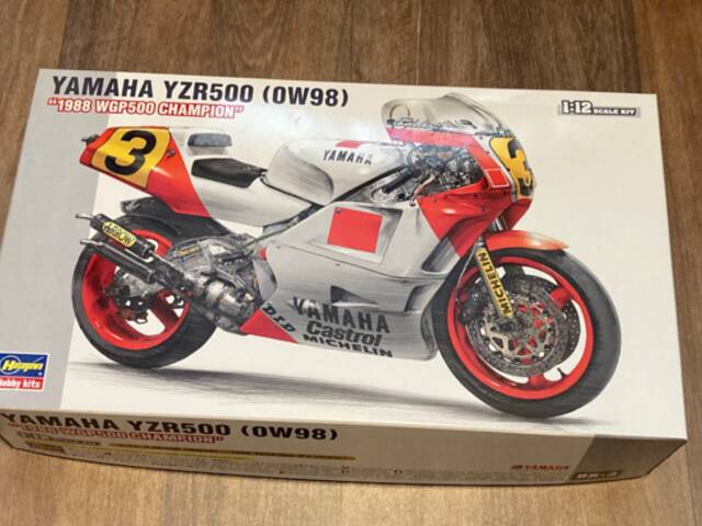 Yamaha YZR500 (OW98) Hasegawa 1/12