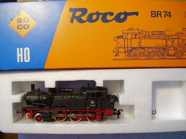 parní lokomotiva ROCO BR 74 1028